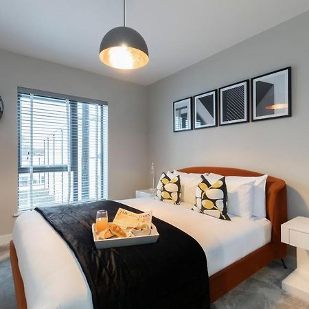 Elliot Oliver - Chic 2 Bedroom Town Centre Apartment Cheltenham Exteriör bild
